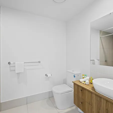 Azure River Side Townhouse Maroochydore Exterior photo